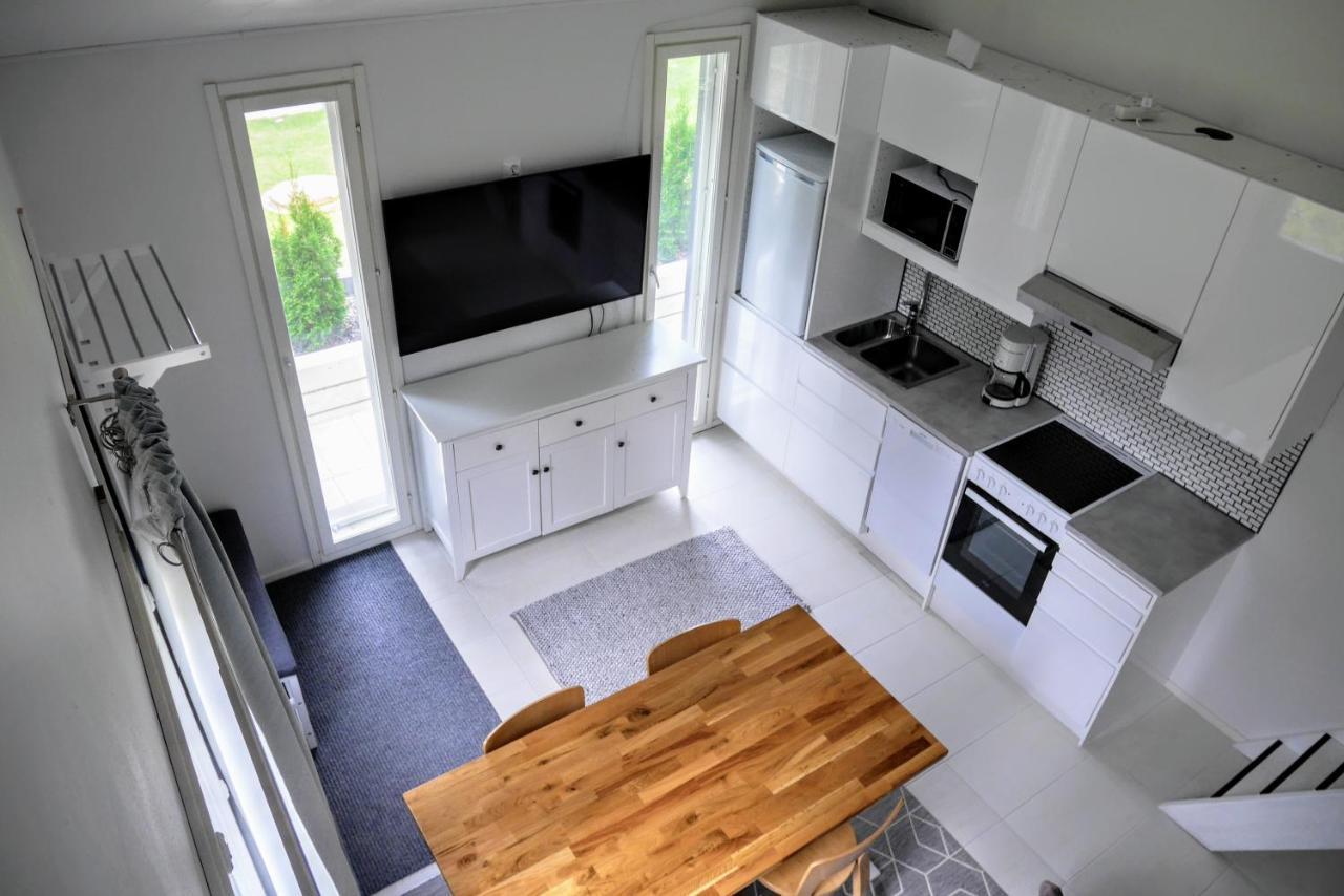 Cozy 4 Person Guesthouse On Quiet Residential Area 오울루 외부 사진